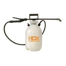 Bleach pump up sprayer for DIY house washing