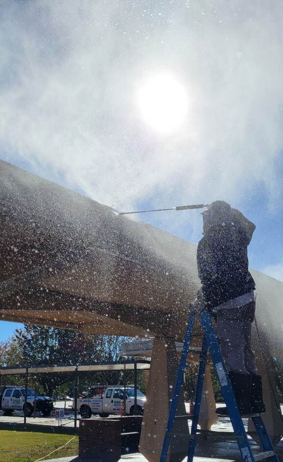 Pressure washing Maryville school