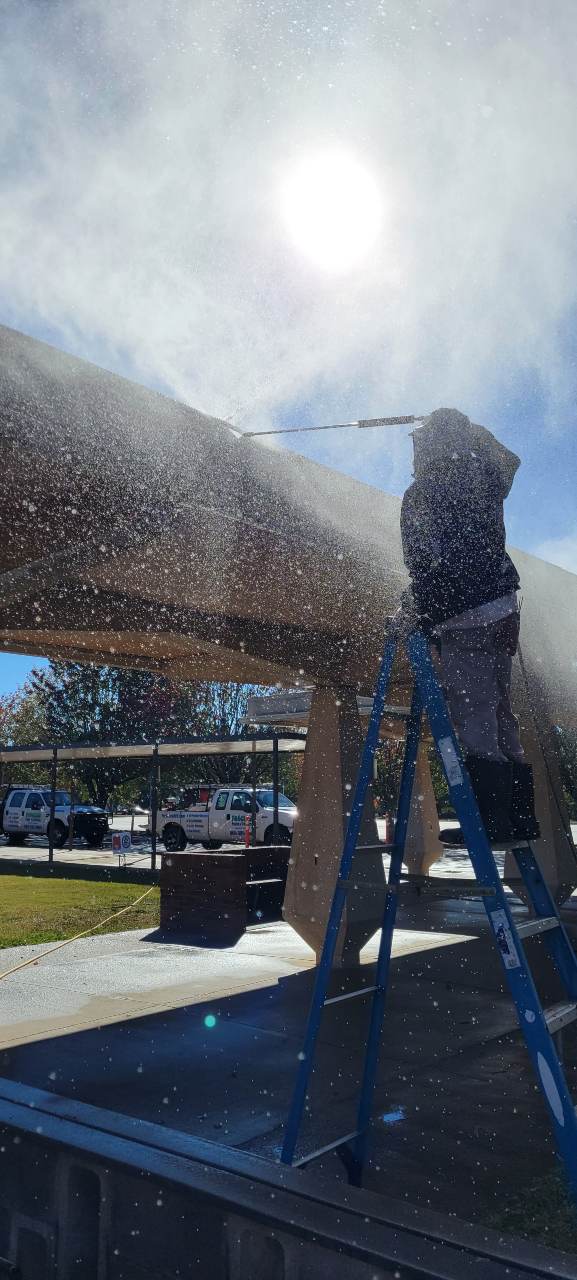 Pressure washing Maryville school